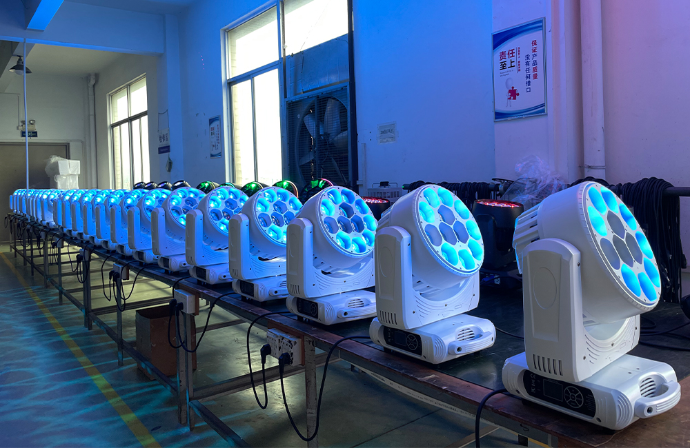 ZOOM 12x40W RGBW LED Wash Moving Head Light.7