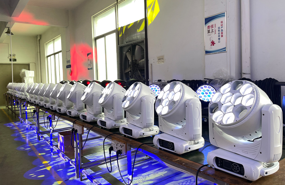ZOOM 12x40W RGBW LED Wash Moving Head Light.8