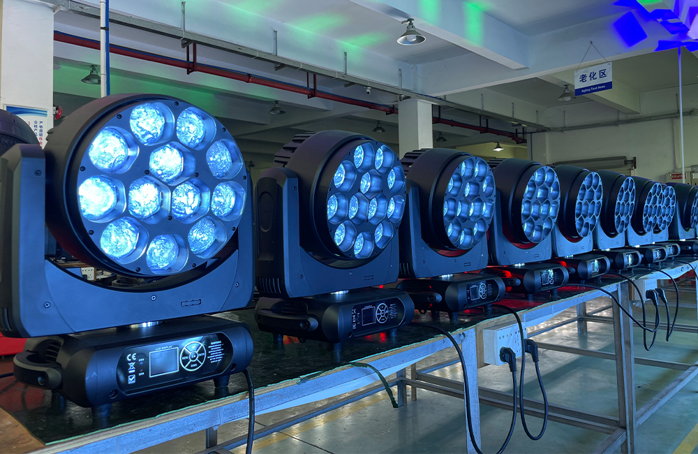 ZOOM 12x40W RGBW LED Wash Moving Head Light.9