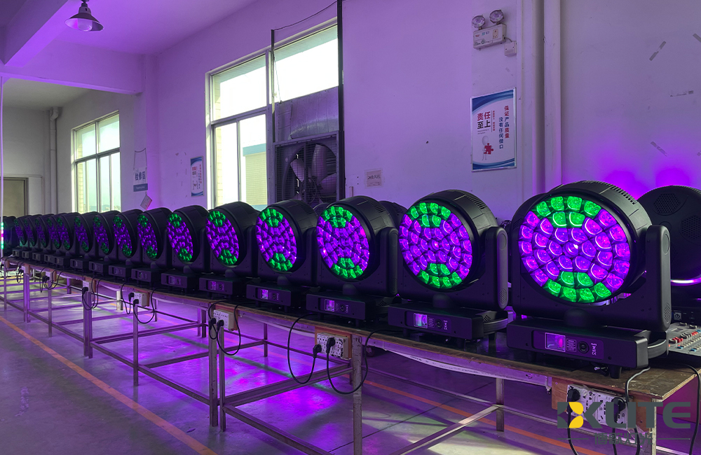 ZOOM Bee Eye 37x40W RGBW 4in1 LED Moving Head Light.5 ZOOM Bee Eye 37x40W RGBW 4in1 LED Moving Head Light.5