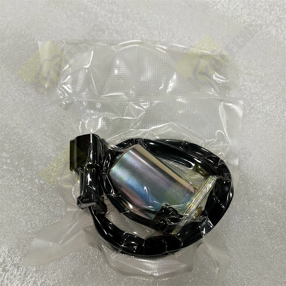 206-60-51132 PC200-6 PC400LC-6 PC450-6 Solenoid Valve 206-60-51132 PC200-6 PC400LC-6 PC450-6 Solenoid Valve
