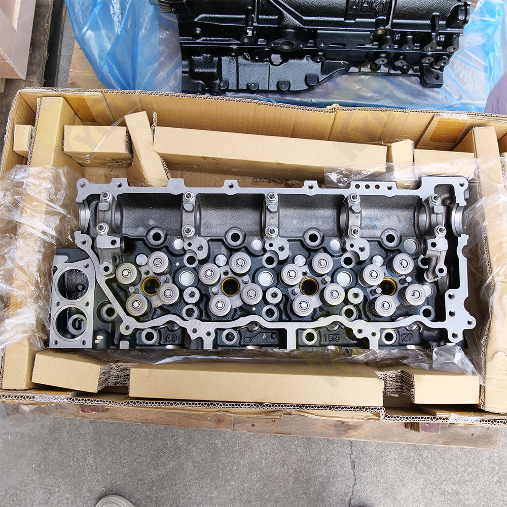 8-98170617-1 ZX210-5B 4HK1 CYLINDER HEAD