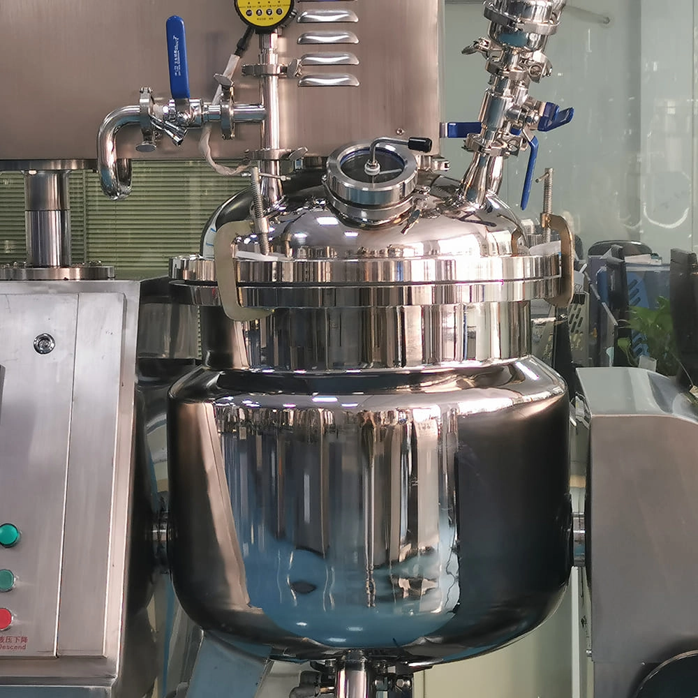 vacuum mixer