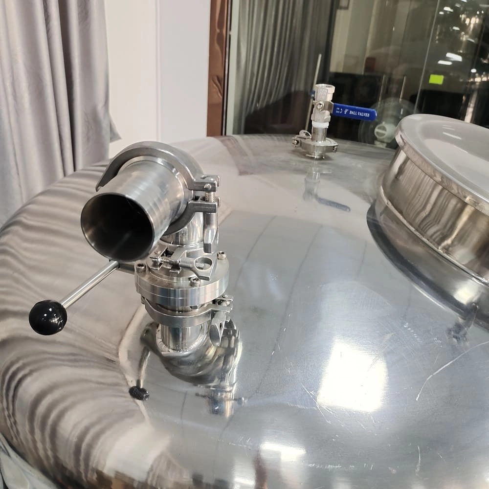 cosmetic tank