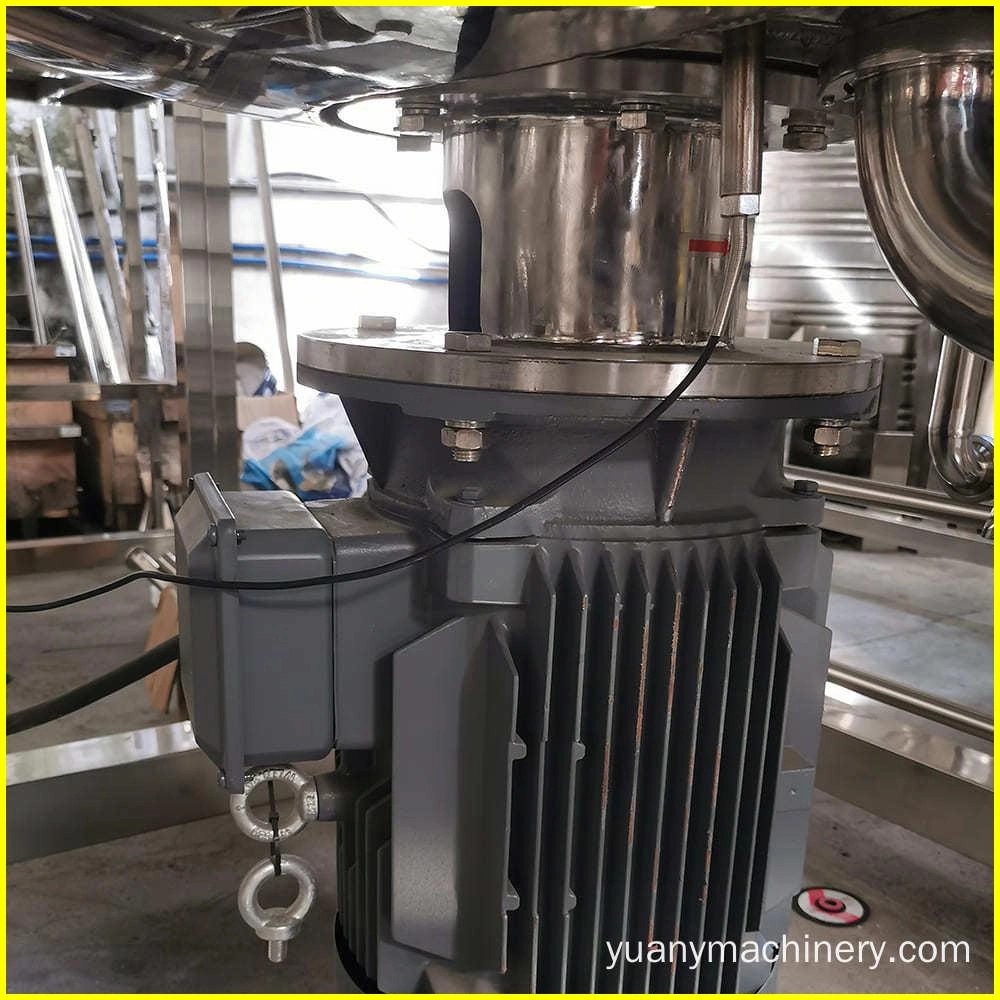 mixing tank with agitator
