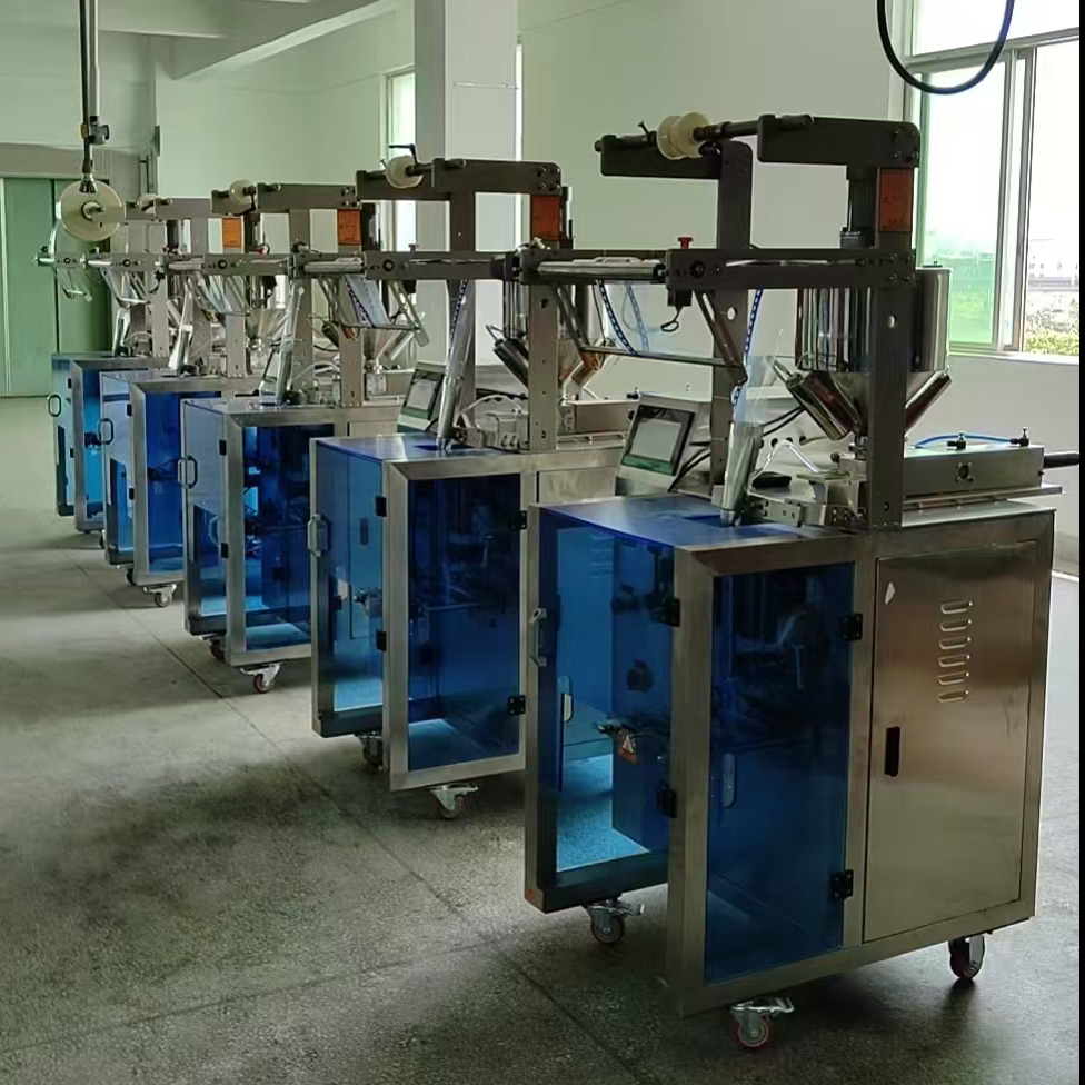 sachet packing machine for liquids  (1)