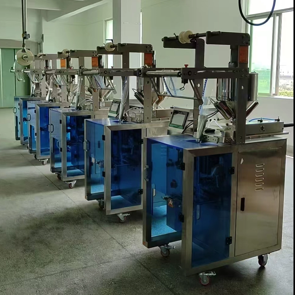 machine d&#39;emballage de sachets pour liquides (1)
