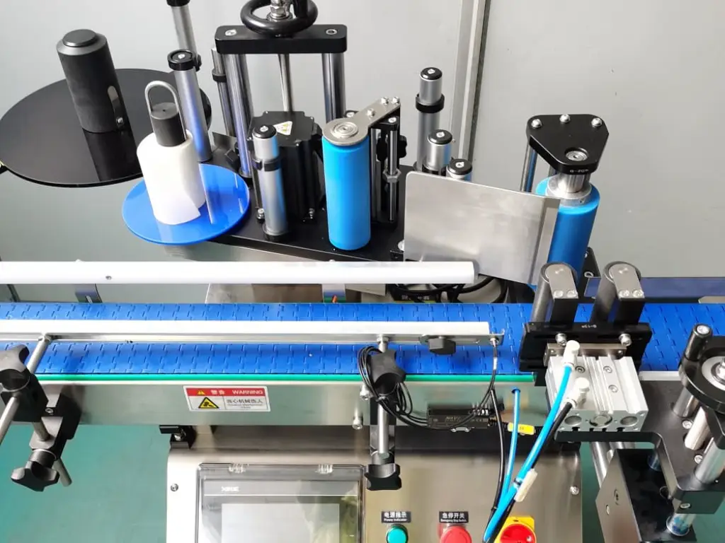 Semi-Automatic-Double-Sides-Labeling-Machine Semi Automatic Double Sides Labeling Machine