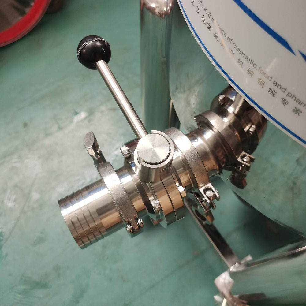storage tank with disperser (3)