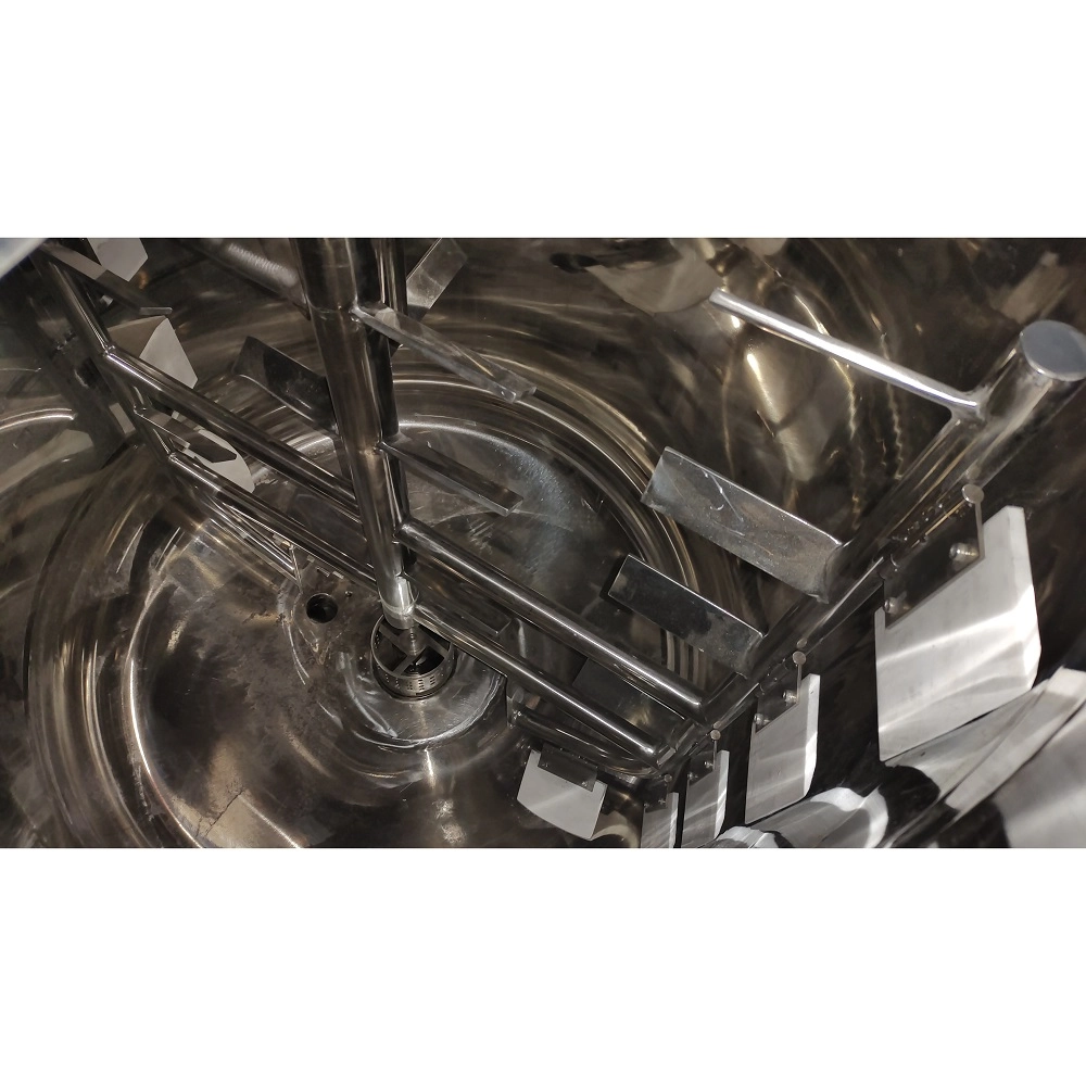 Vacuum cosmetic mixer (6)
