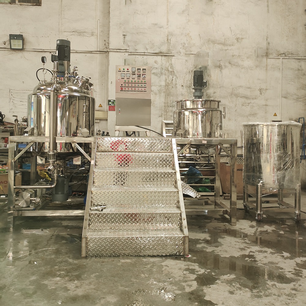 Vacuum cosmetic mixer (7) Vacuum cosmetic mixer (7)