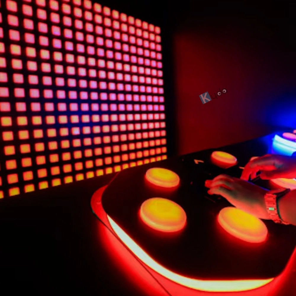 LED wall challenge game - Kyda
