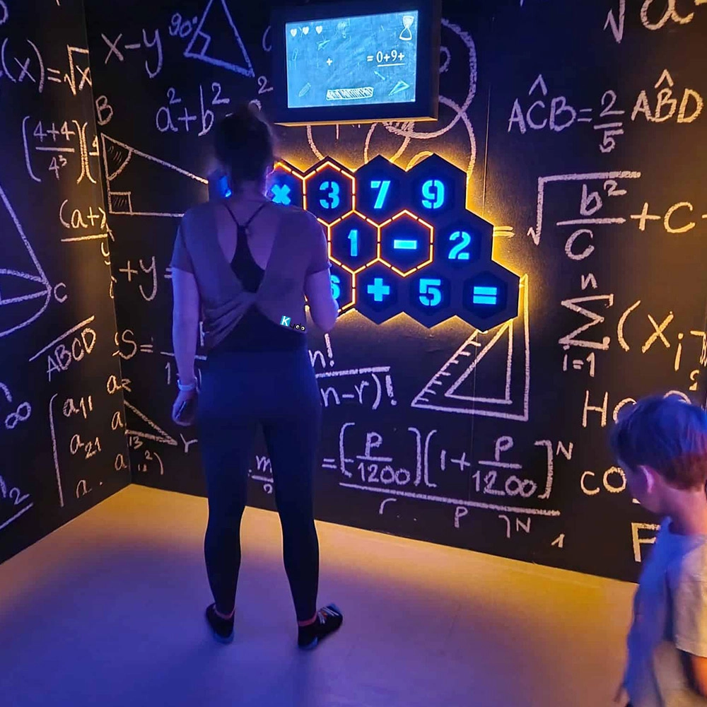 math logic arcade challenge - Kyda
