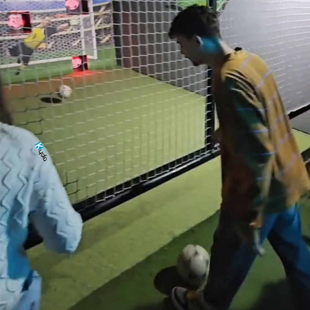 multiplayer digital football challenge