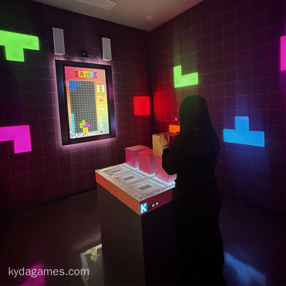 screen-to-physical tetris experience - Kyda