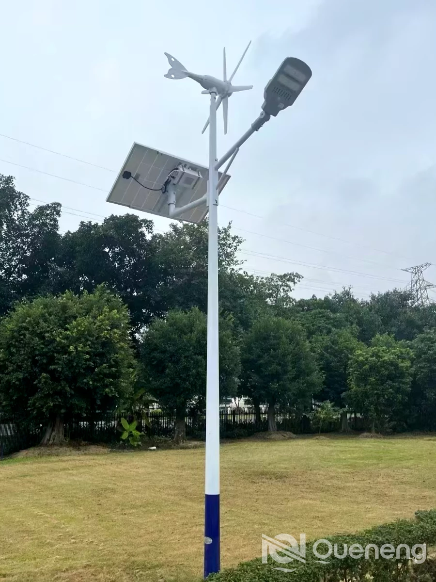 hepsi bir arada led güneş enerjili sokak lambası