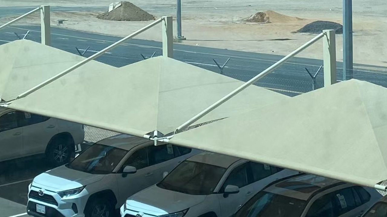 Suudi Arabistan&#39;da satılık güneş enerjili sokak lambası