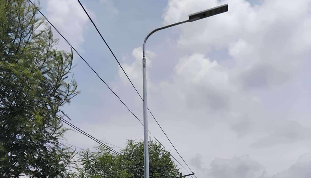 solar street light for sale in Iranian