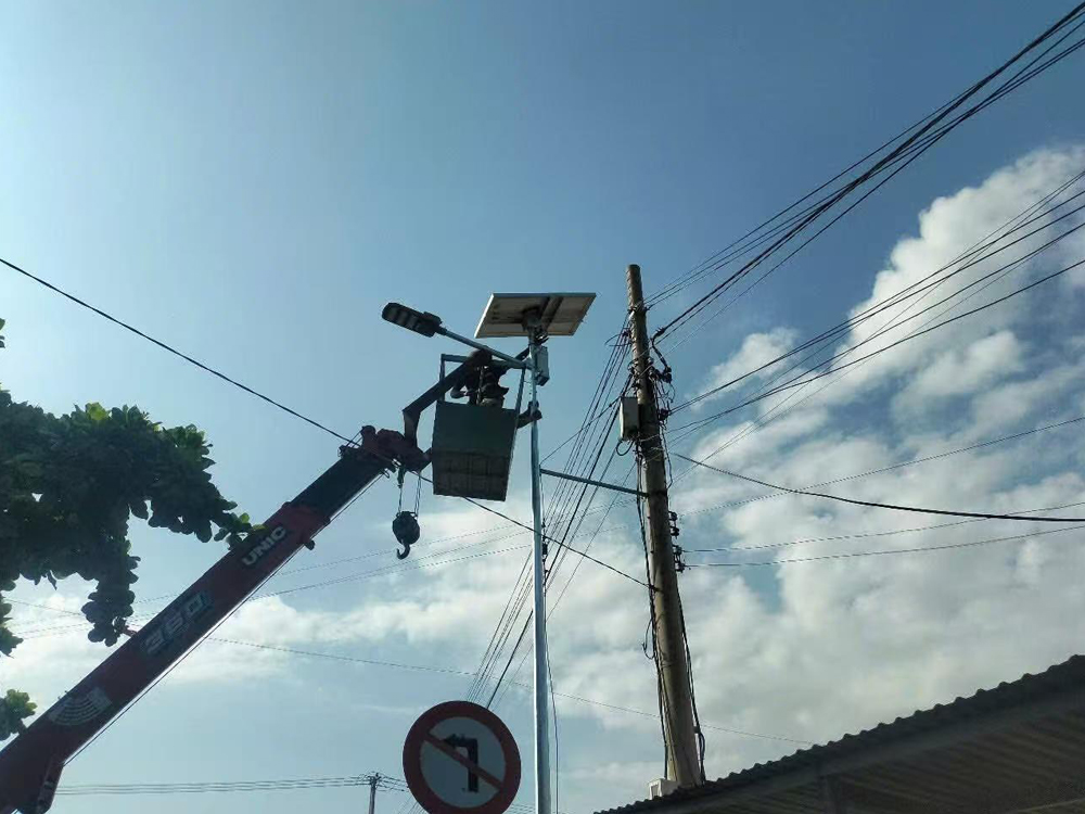 güneş enerjili sokak lambaları