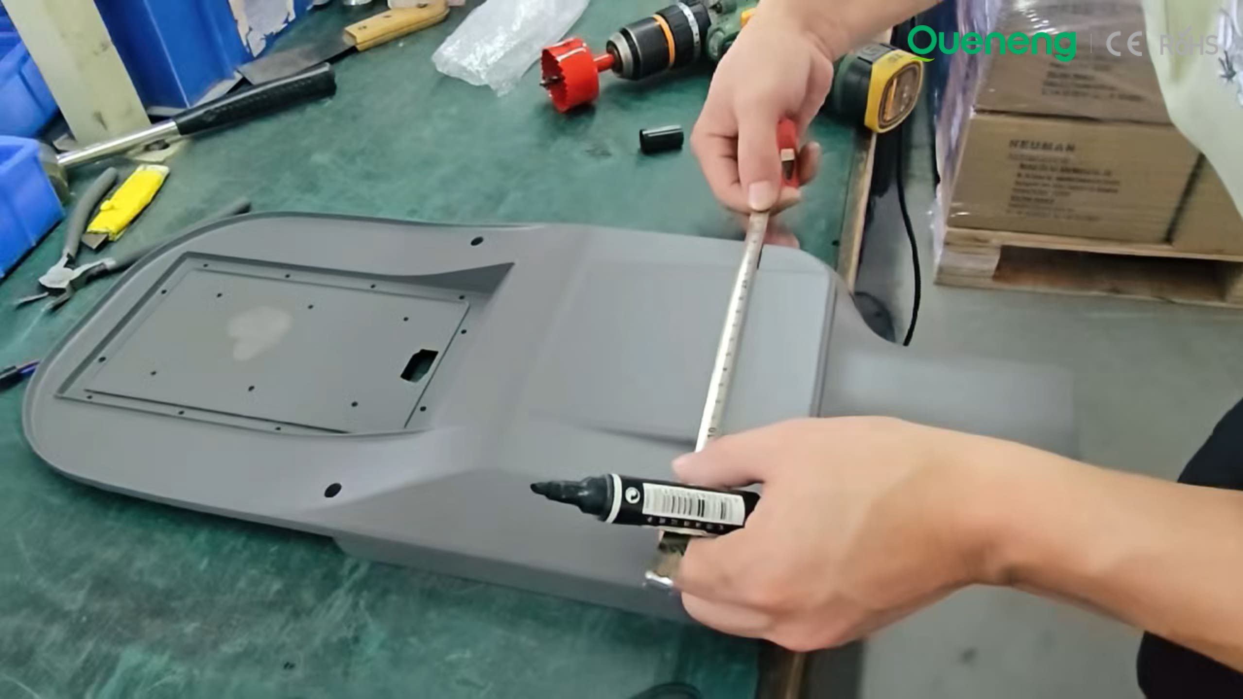 The-battery-box-is-a-core-component-of-the-Lushun-solar-street-light-system (1) The-battery-box-is-a-core-component-of-the-Lushun-solar-street-light-system (1)