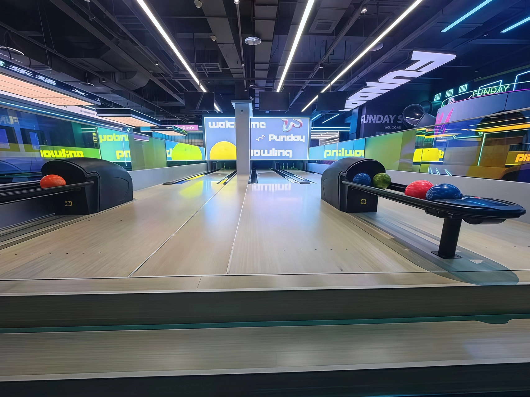 Shantou Bowling Alley - MARWEY