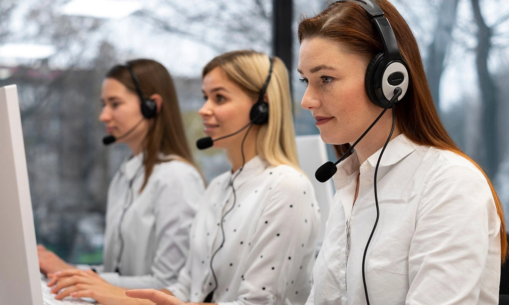 colleagues-working-together-call-center-with-headphones_23-2149256089 colleagues-working-together-call-center-with-headphones_23-2149256089