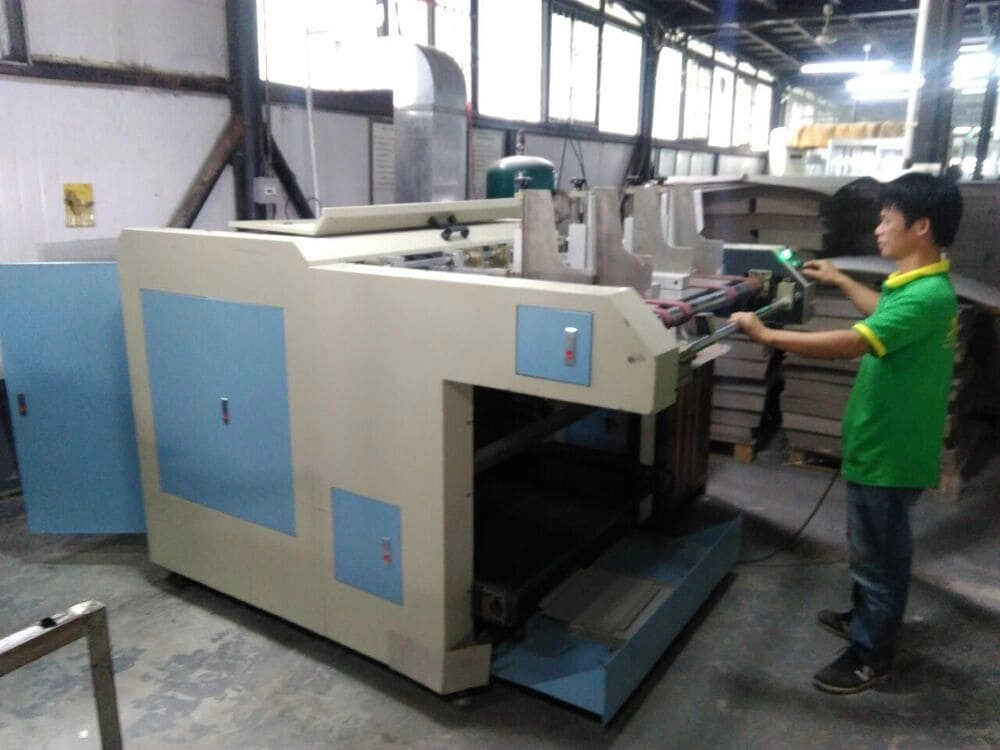 8 V-cutter - Yifeng Packaging