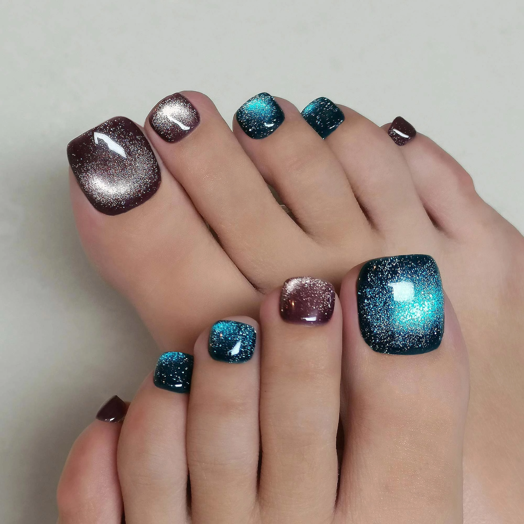 Aurora-Toe-fake-nails Aurora Toe fake nails