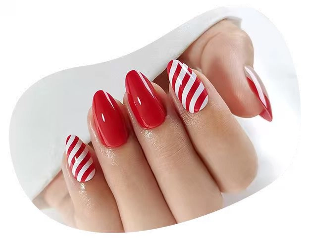 christmas-candy-cane-nails christmas candy cane nails