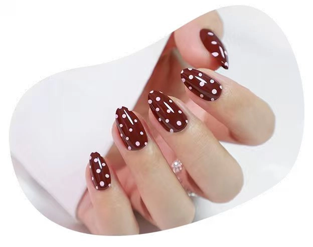 christmas-Polka-Dots-nails christmas Polka Dots nails