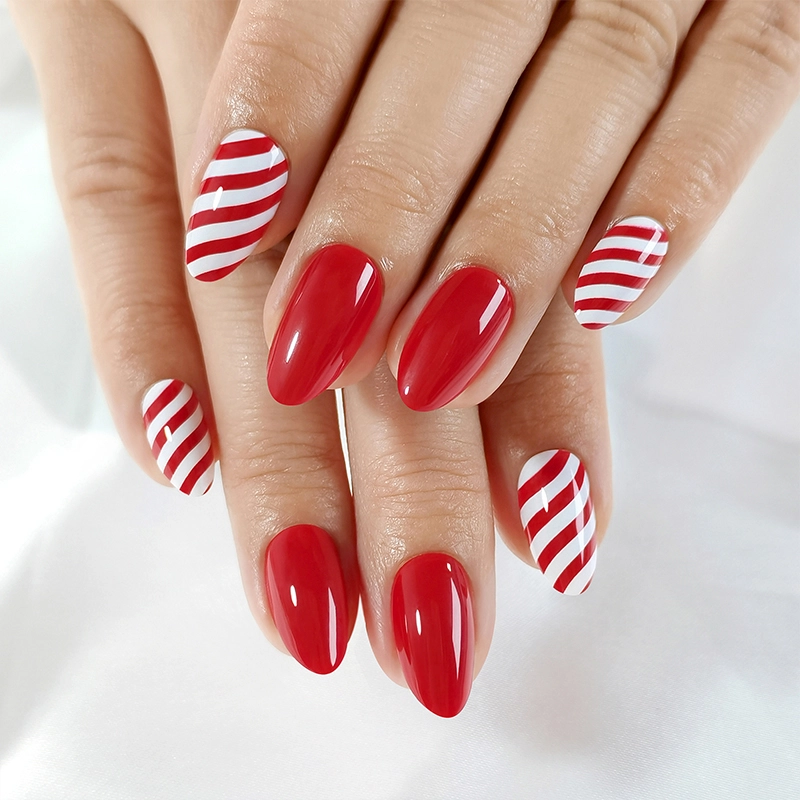 christmas-red-color-nails christmas red color nails