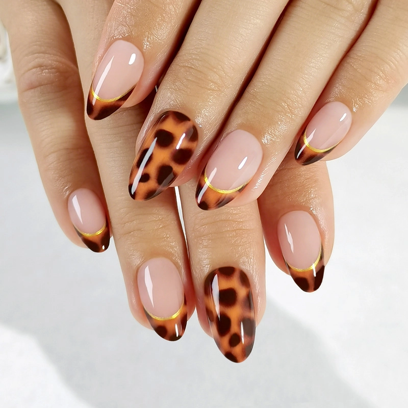 Leopard-print-artificial-nails Leopard print artificial nails