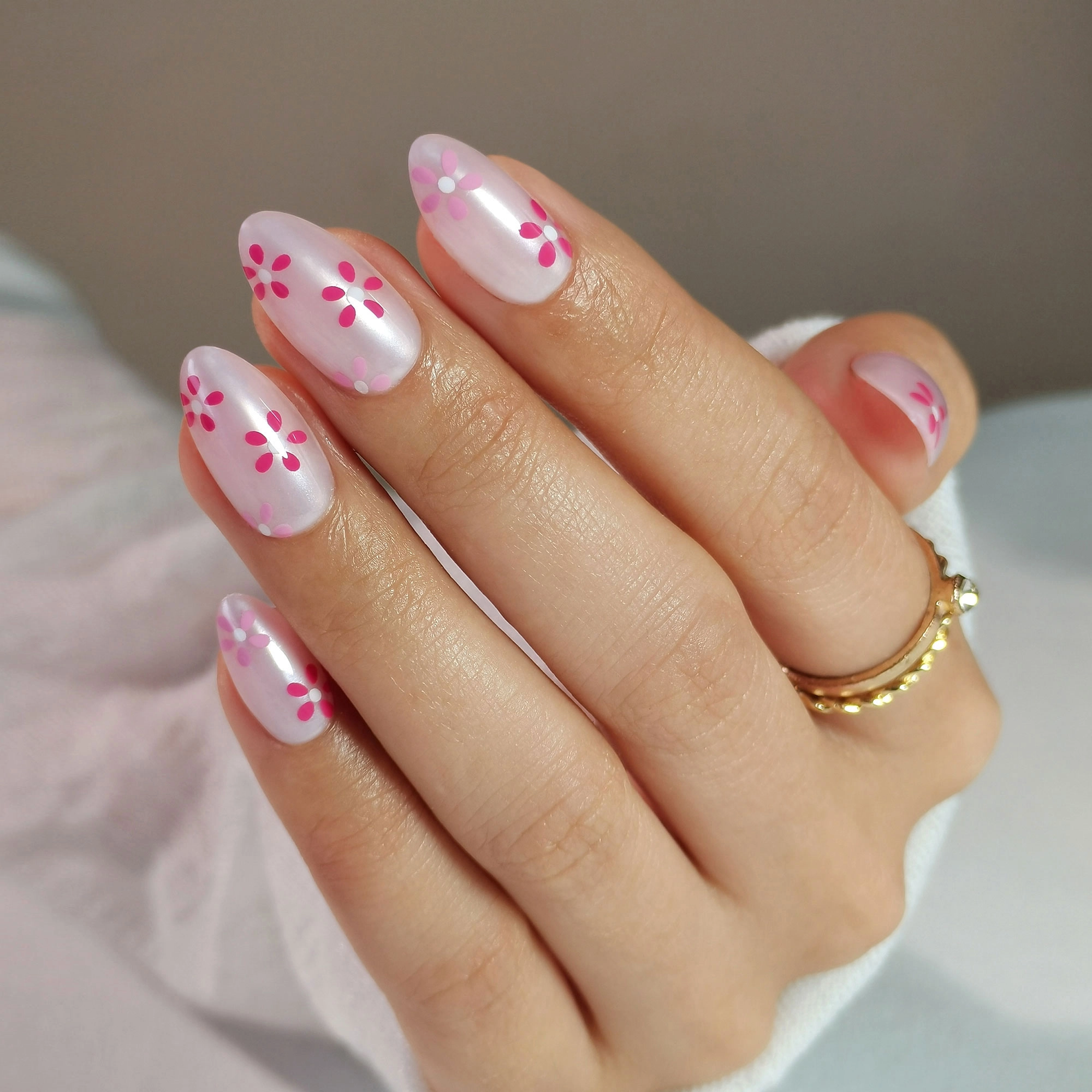 press on nails supplier