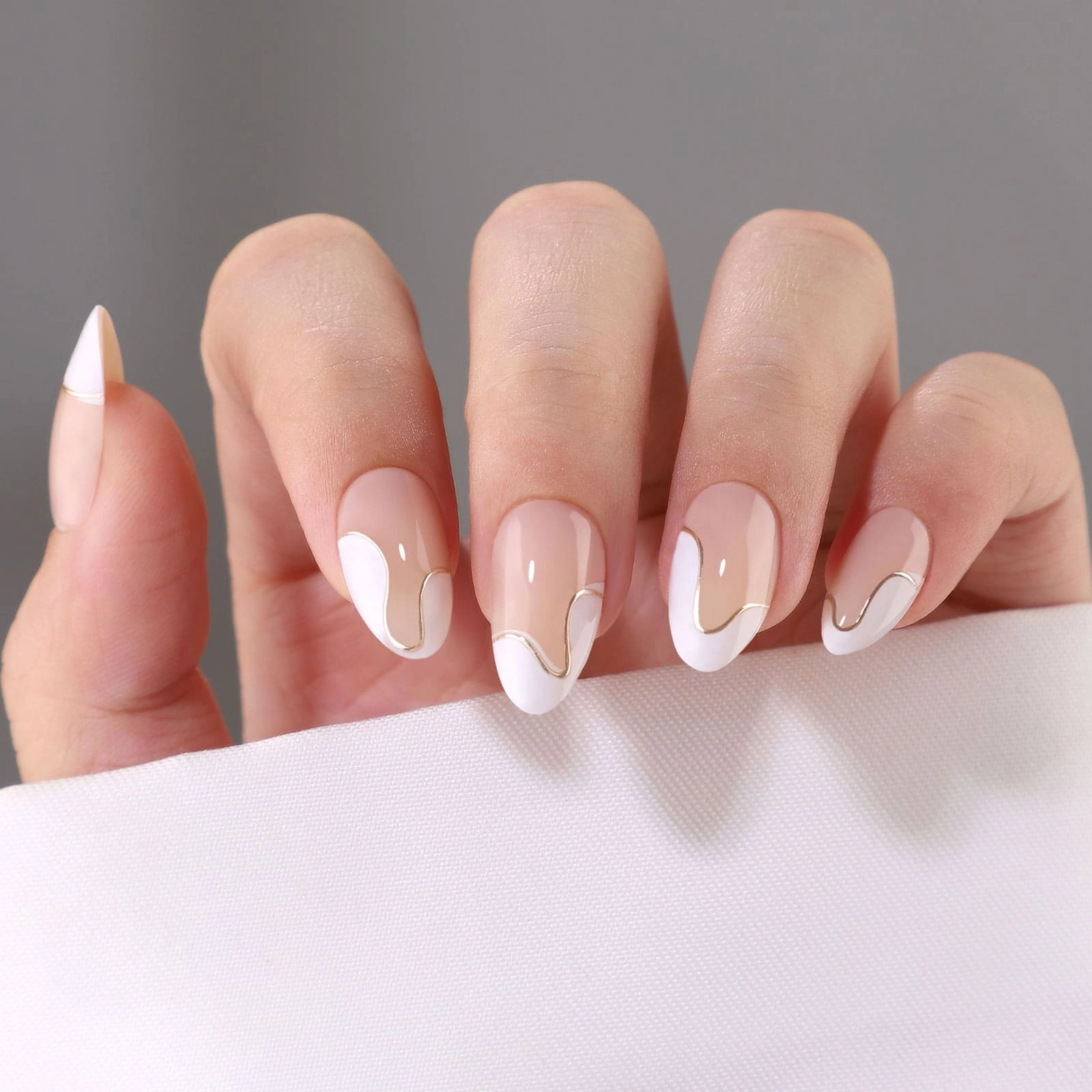private label press on nails