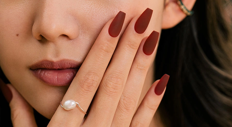 stick on nails suppliers