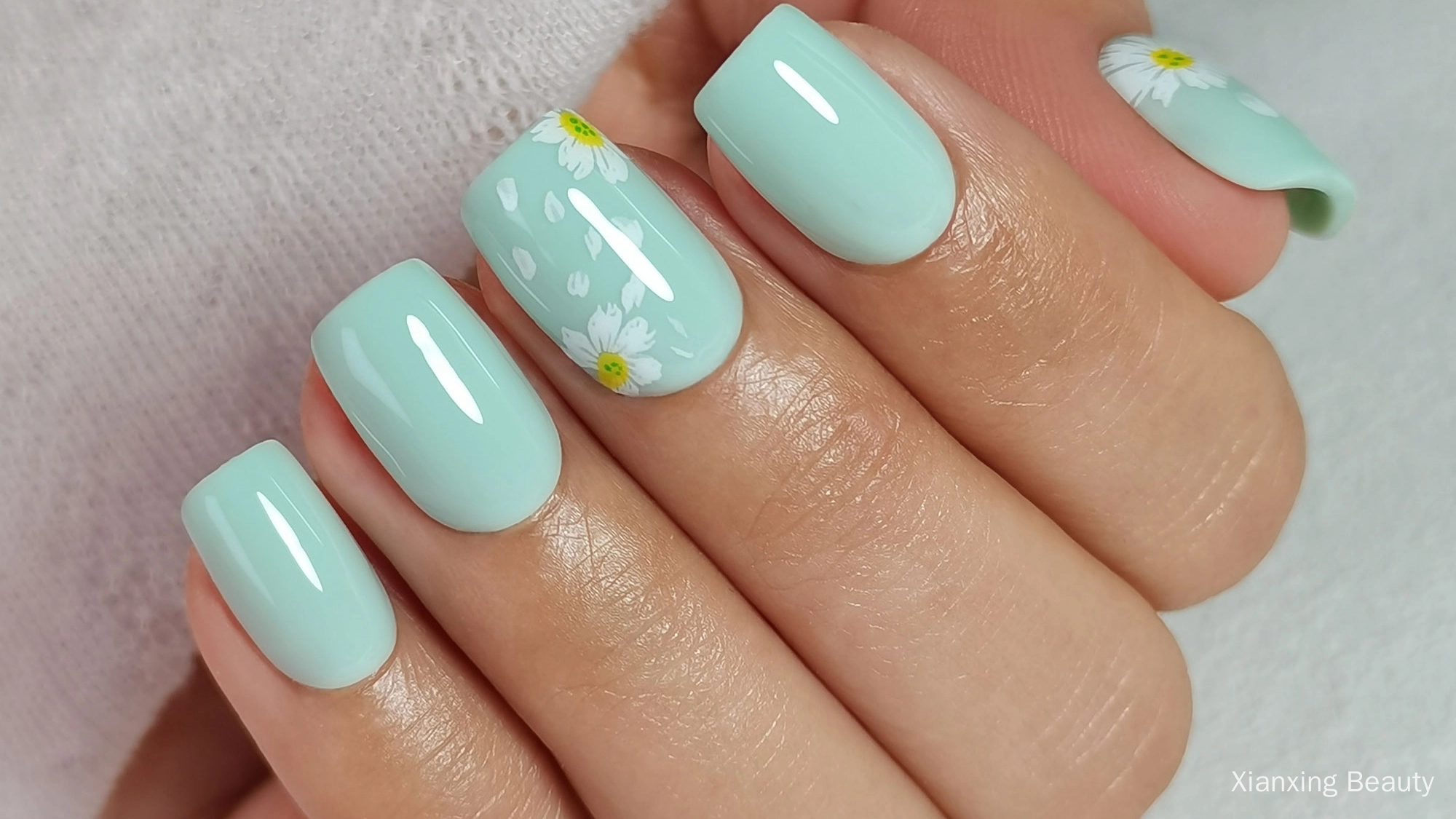 white-flower-square-nails white flower square nails